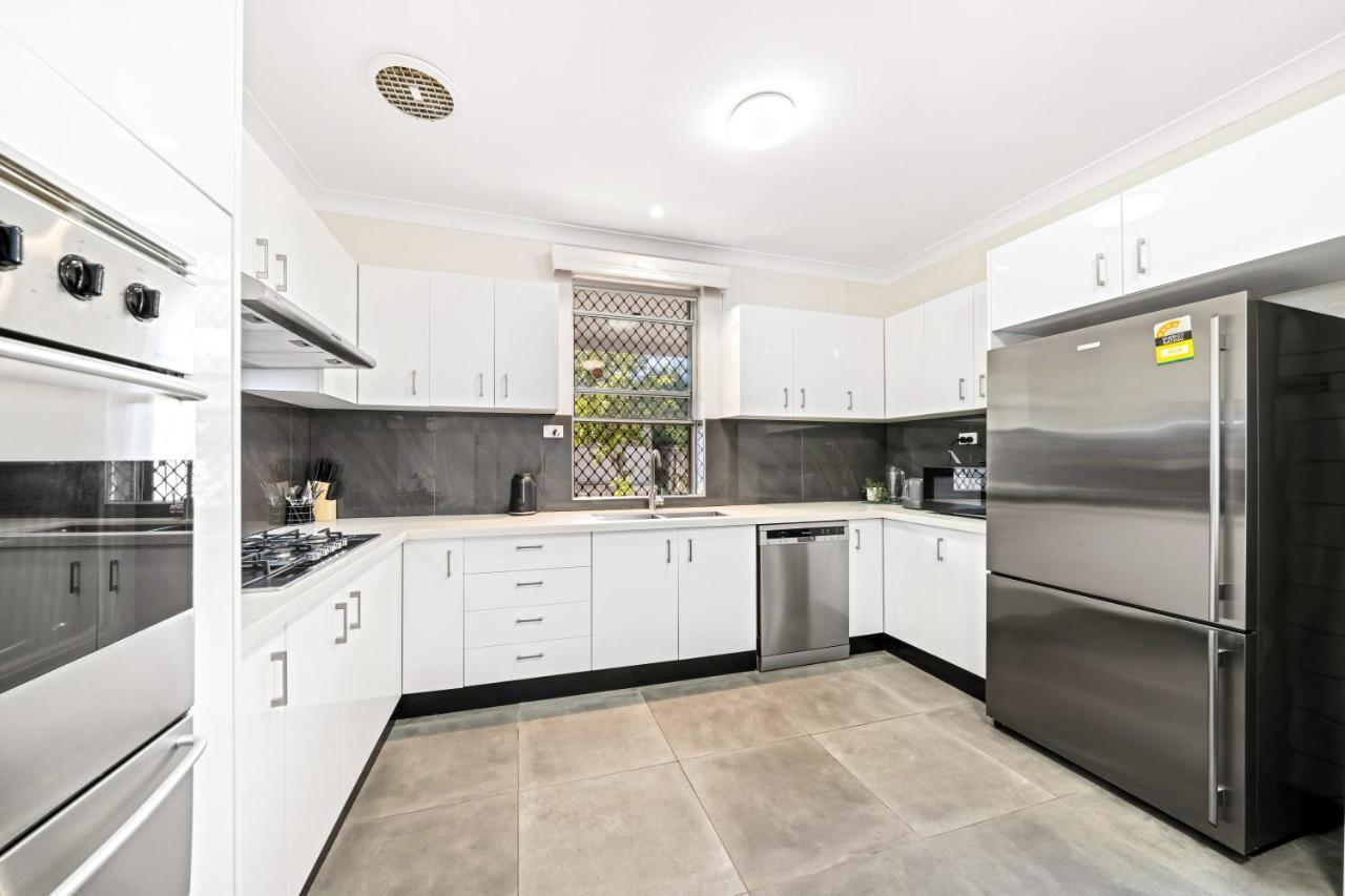 4 Bedroom House 500M To Drummoyne Bay Run Sidney Exterior foto