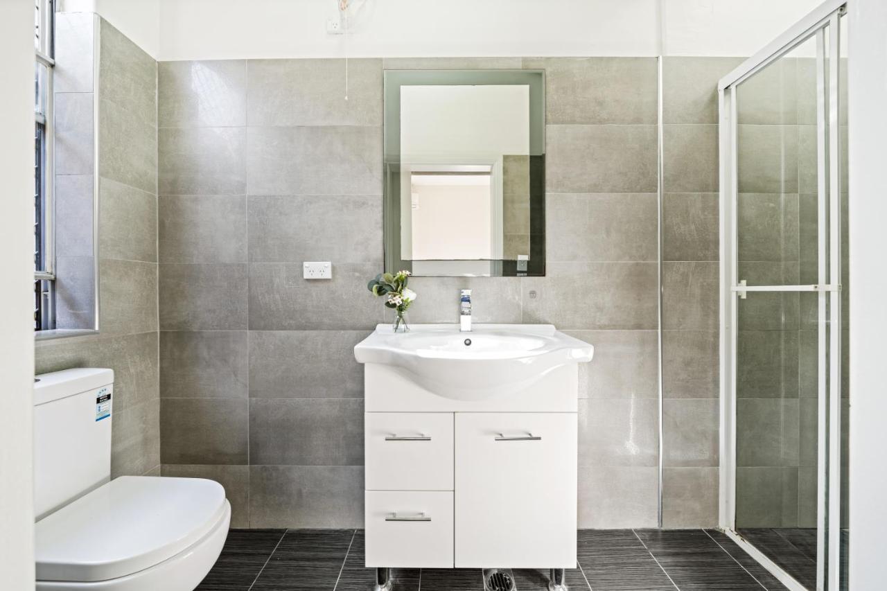 4 Bedroom House 500M To Drummoyne Bay Run Sidney Exterior foto